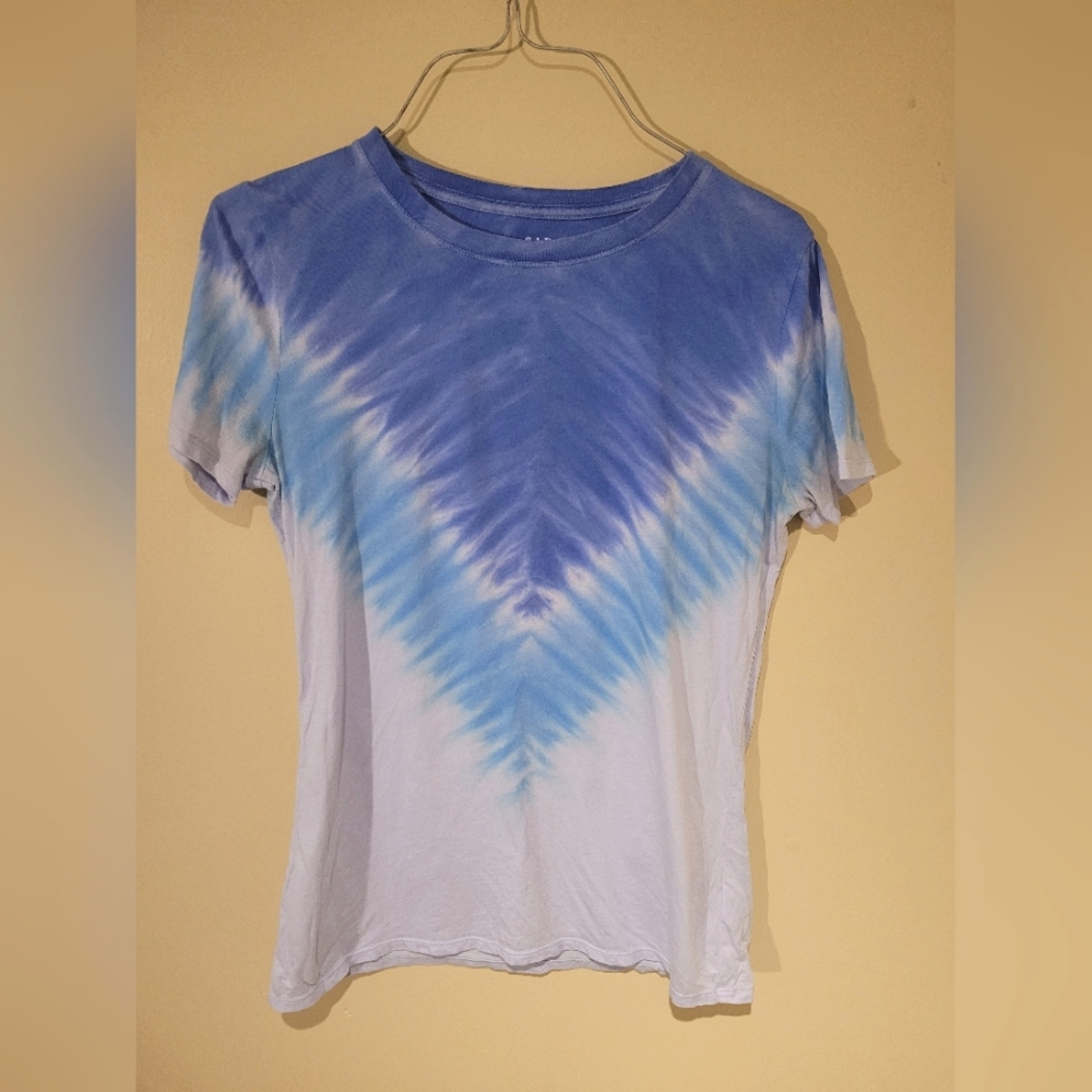 GAP Women's tie-dyed vintage wash t-shirt